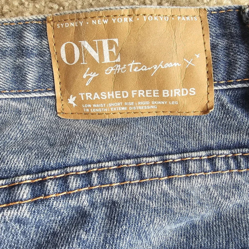 One By One Teaspoon Size 27 Trashed Freebirds Distressed Ripped Skinny Jeans - Picture 9 of 10